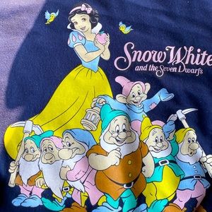 Disney sweatshirt Snow White